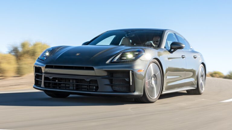 “Porsche Panamera 2025: The Luxury Sedan That Redefines Speed!”