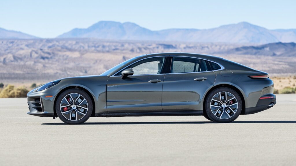 2025 Porsche Panamera 4S E-Hybrid